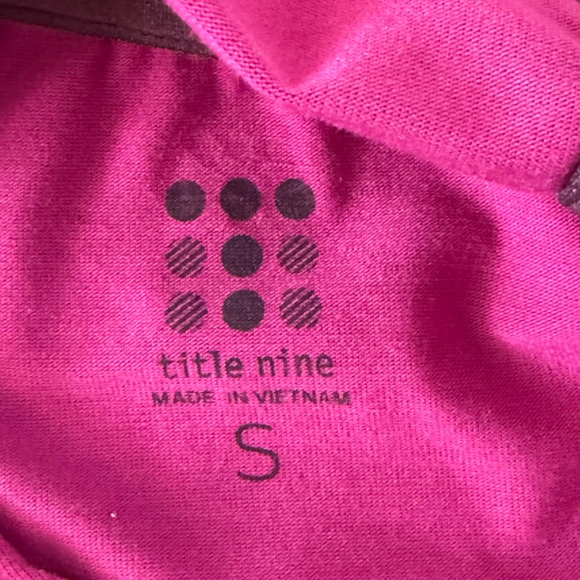 Title Nine Twist Front Training Hoodie | Pink | Lightweight Crop | Small - Picture 5 of 9